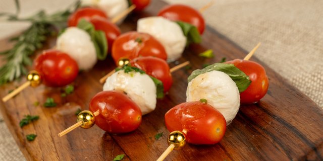 Tomato Mozzarella Skewers
