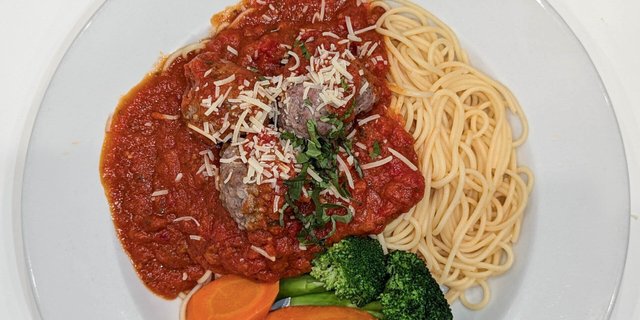 Spaghetti & Meatballs