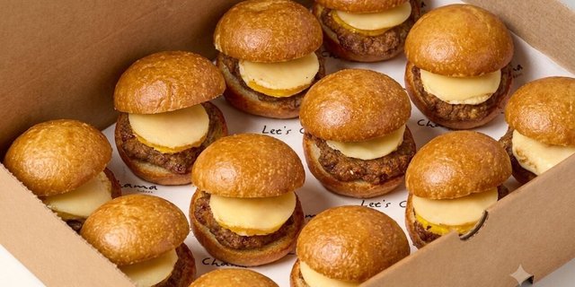 Kubdari Breakfast Sandwich