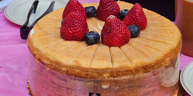 Thai Tea Crepe Cake
