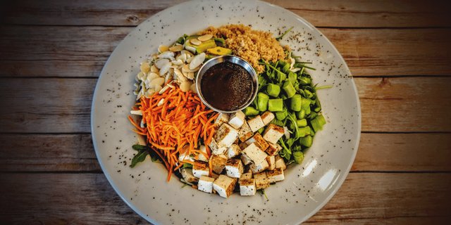 Sesame Ginger Salad Box