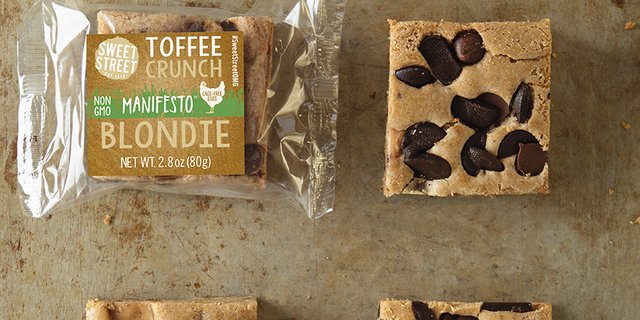 Toffee Crunch Blondies