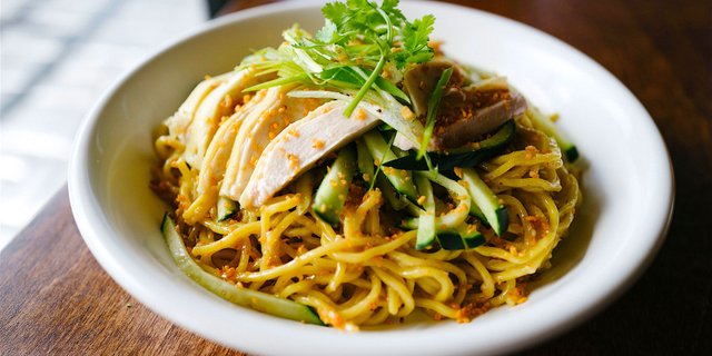 Ma Jiang Chicken Noodles