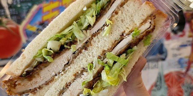 Chicken Katsu Konbini Sando