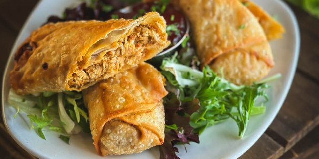 Harissa Chicken Spring Rolls