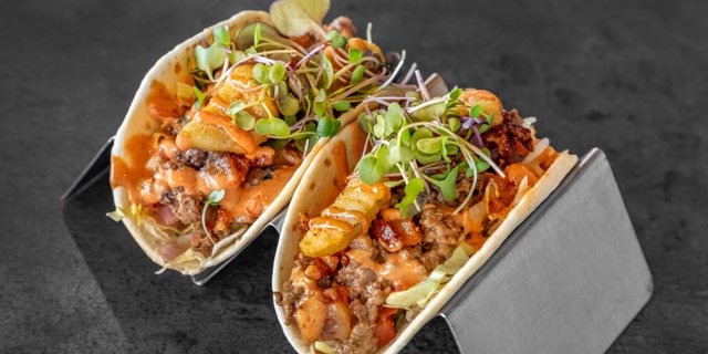 Kobe Cheeseburger Taco Platter