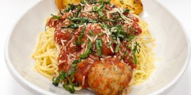 Spaghetti & Meatballs