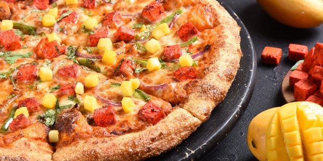 Mango Paneer Pizza