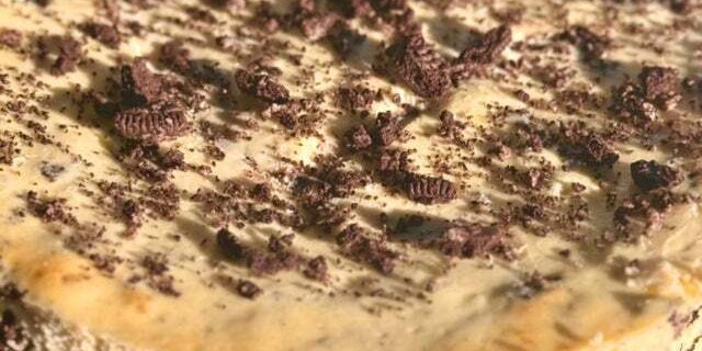 Cookies & Creamy Cookie Crust Cheesecake