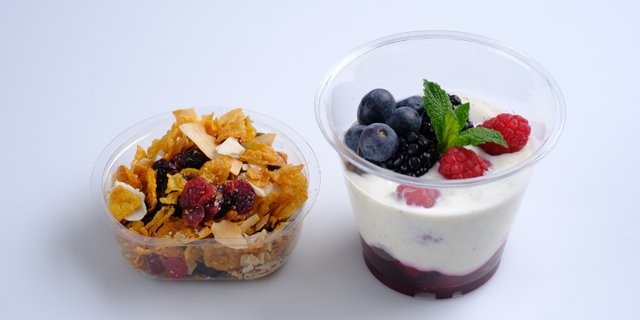 Crunch Yogurt Parfait