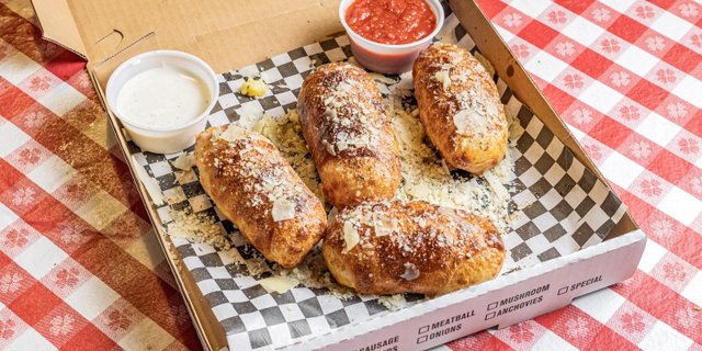 Pepperoni Pizza Rolls