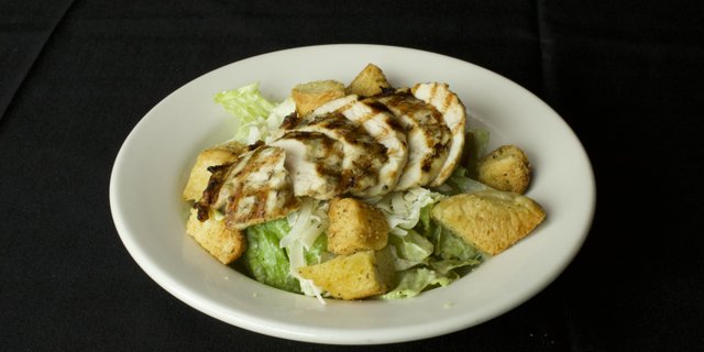 Grilled Chicken Caesar Salad Box