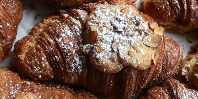 Almond Croissant