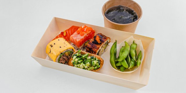 Signature Sushi Box