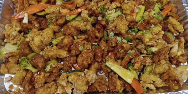 Spicy Basil Chicken Tray