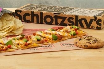 California Chicken & Avocado Flatbread Lunch Box