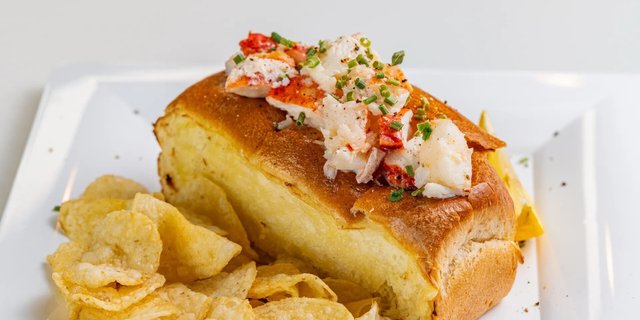 Warm Connecticut Lobster Roll