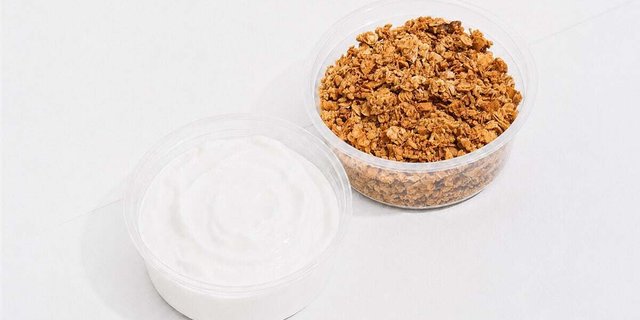 Greek Yogurt & Granola Side