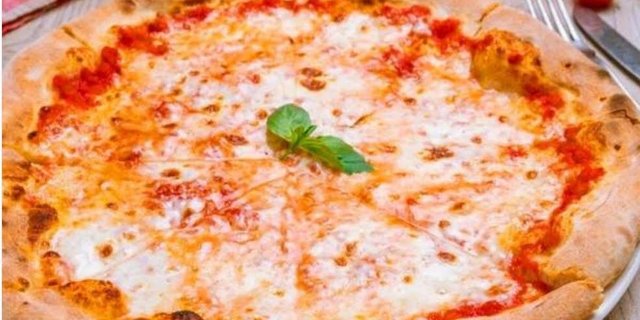 Cheese Pizza