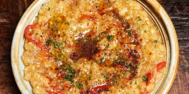 Melitzano Puree With Pita Bread