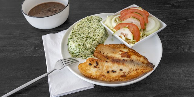 Grilled Fish W/ Broccoli Rice