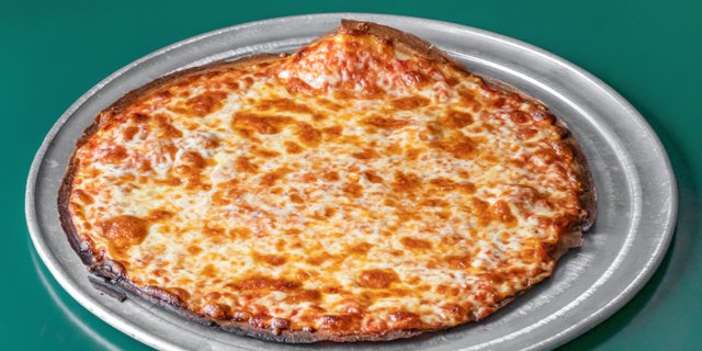 Gluten-Friendly Cheese Pizza