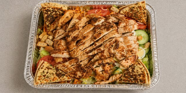 1/2 Tray Grilled Chicken Salad