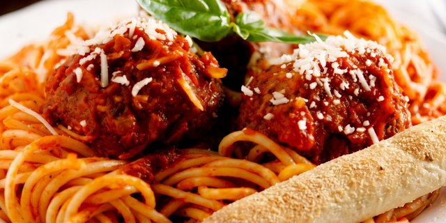 Spaghetti & Meatballs