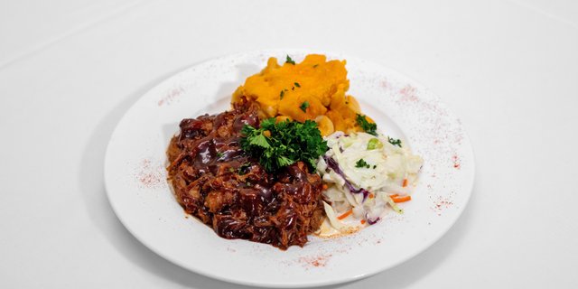 Barbeque Pulled Pork Boxed Lunch