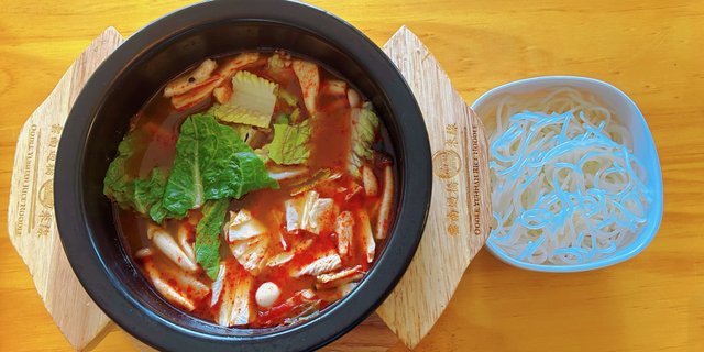 V1 Yunnan Spicy Rice Noodle Soup