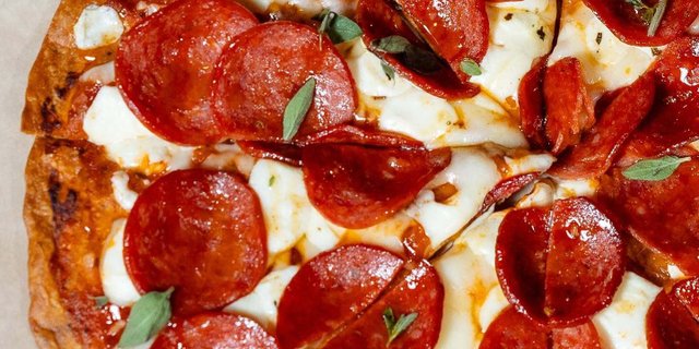 Pepperoni & Mozzarella Flatbread