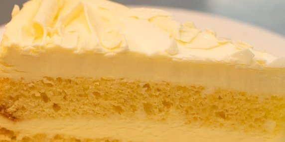 Lemoncello Mascarpone Cake