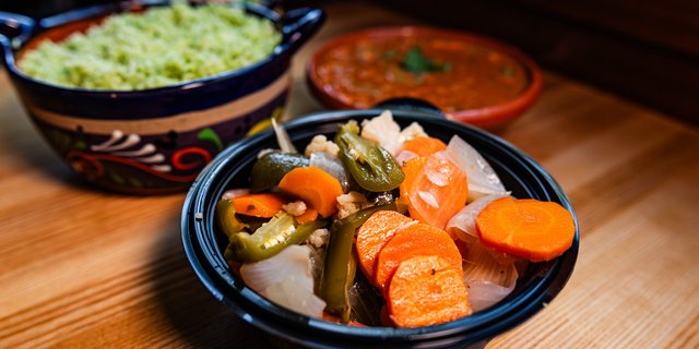Spicy Pickled Vegetables