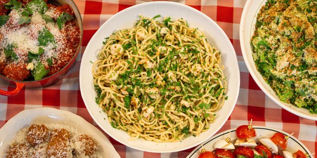 Shrimp Scampi Pasta Tray