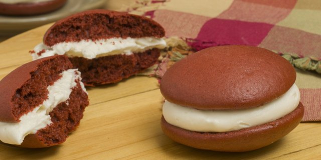 Red Velvet Whoopie Pie