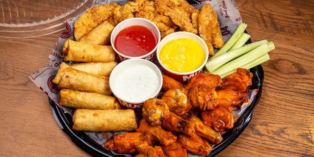 Mombo Combo Appetizer Platter
