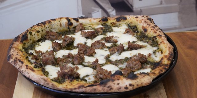 Salsiccia e Friarielli Pizza