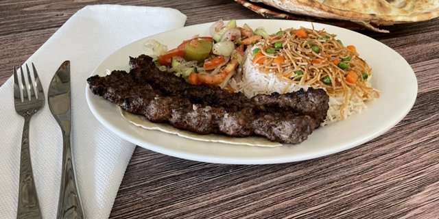Kabobs w/ Rice & Bread Tray