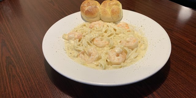 Fettuccini Alfredo W/ Shrimp