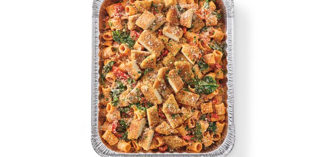 Rigatoni Rosa w/ Parmesan Chicken