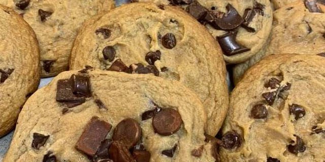 Chocolate Chip Catering Cookie