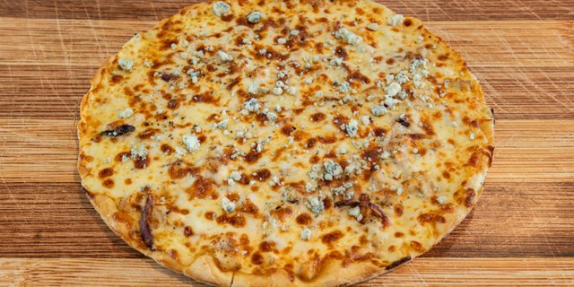 Thin-Crust Buffalo Chicken Pizza