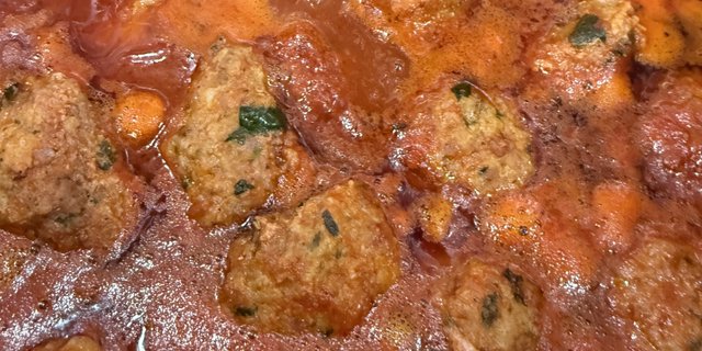 Spaghetti & Meatballs
