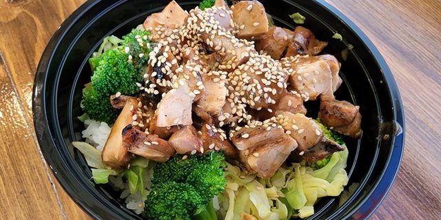 Peanut Chicken Platter