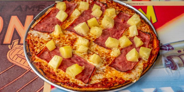 Gluten-Free Hawaiian Pizza