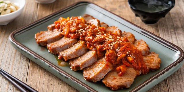 Spicy Pork W/ Gochujang Sauce Tray