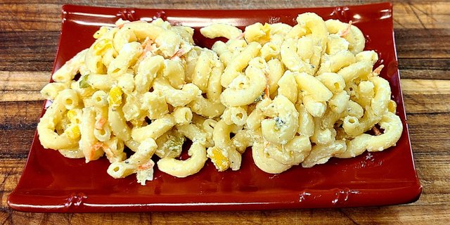 4 Scoops Mac Salad