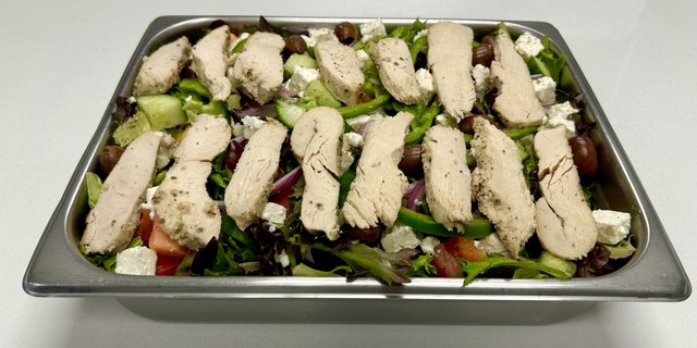 Grilled Chicken Greek Salad