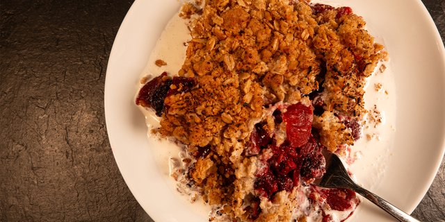 Blackberry & Apple Crumble