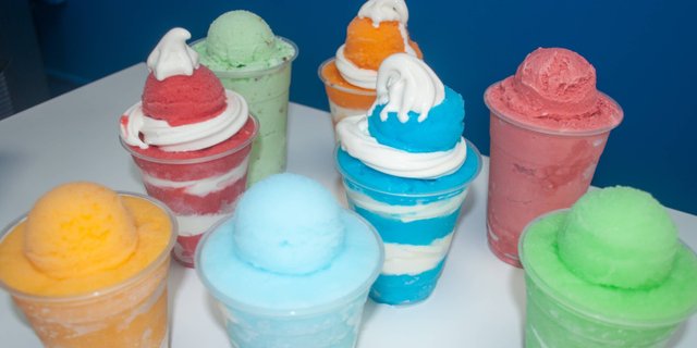 Medium Cream Ice Party Package